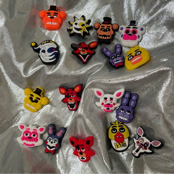 BOGG BAG or CROC Charms — Set of 17 👜🫎 - Picture 3 of 10